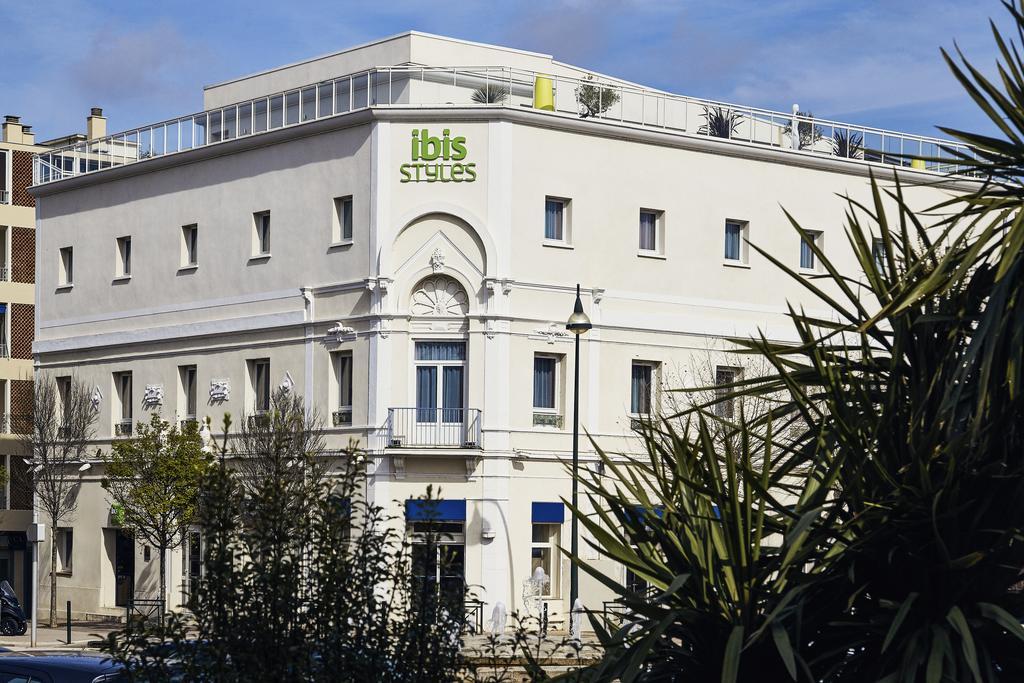 Ibis Styles Hyeres Rooftop & Spa Exterior foto